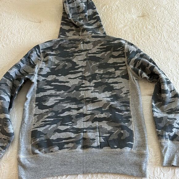 Tailgate Iowa Hawkeyes Gray camouflage Pullover hoodie Sweatshirt ANF small - Picture 5 of 11